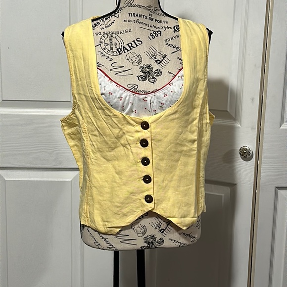 Free People Reisling Vest in “Cornbread Batter” - Picture 2 of 11